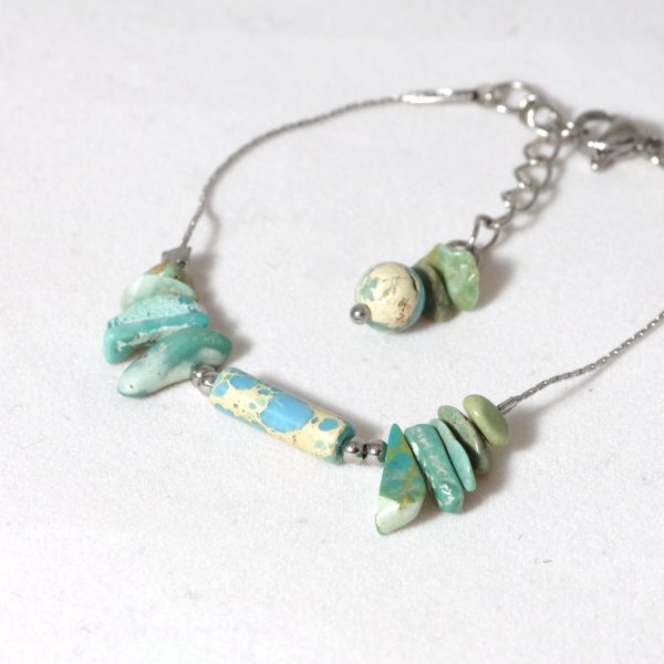bracelet avec chaîne inox et pierres bleu turquoise