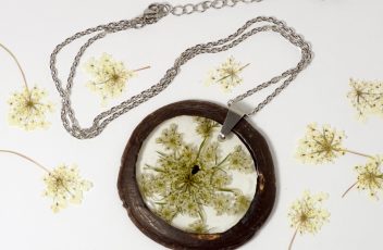 collier_terrarium_cadre-coco_fleur-de-carotte_chaîne-inox_chainette-rallonge (7)