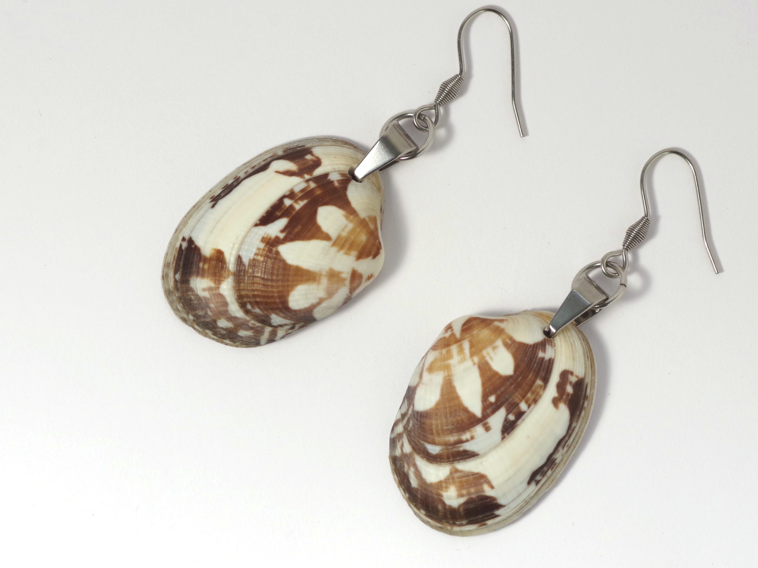 Boucles d'oreilles Jaï, palourdes et finitions au choix – Image 8