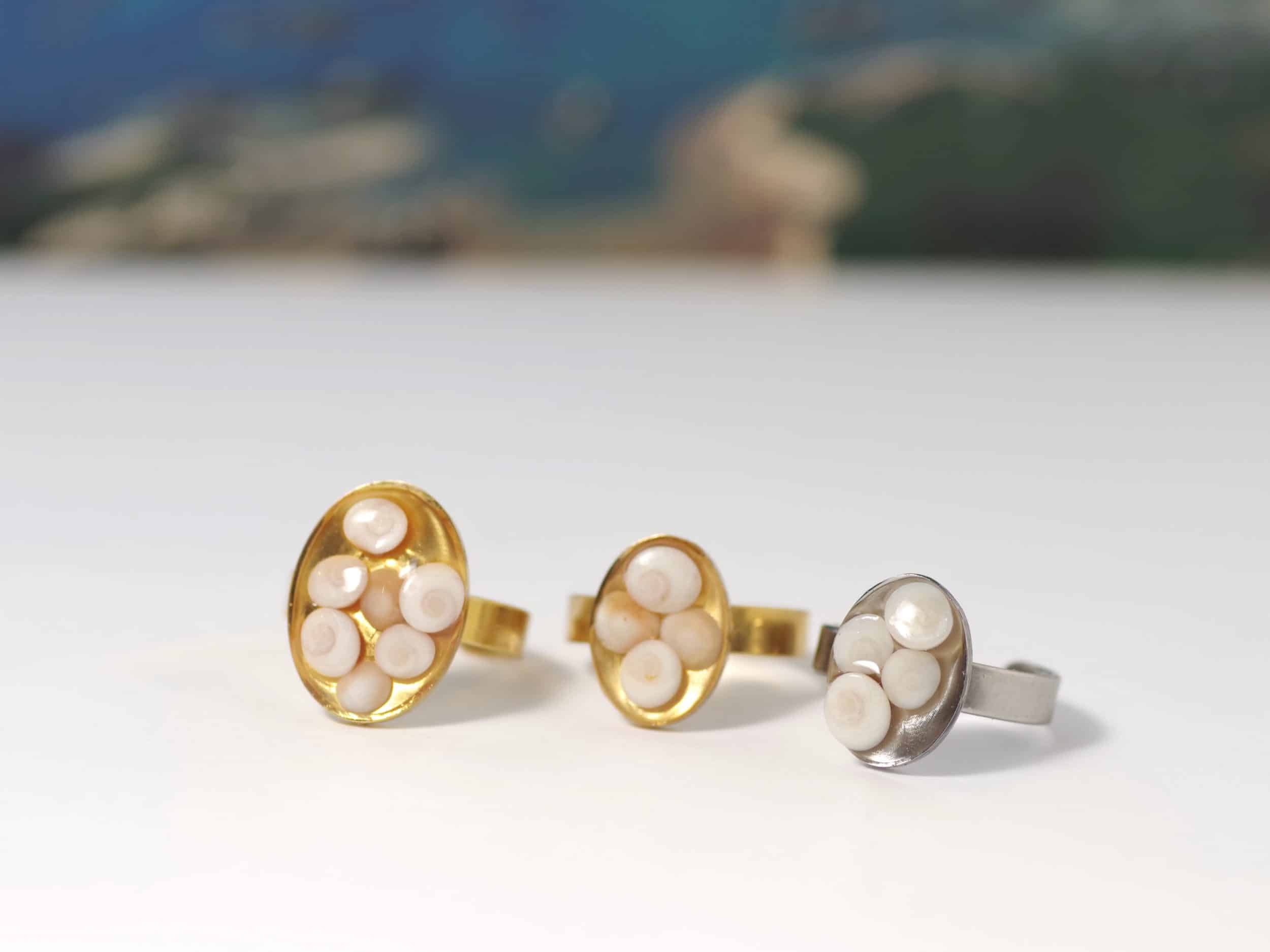 Bague Ochji fine, dorée, plusieurs yeux de sainte Lucie – Image 3