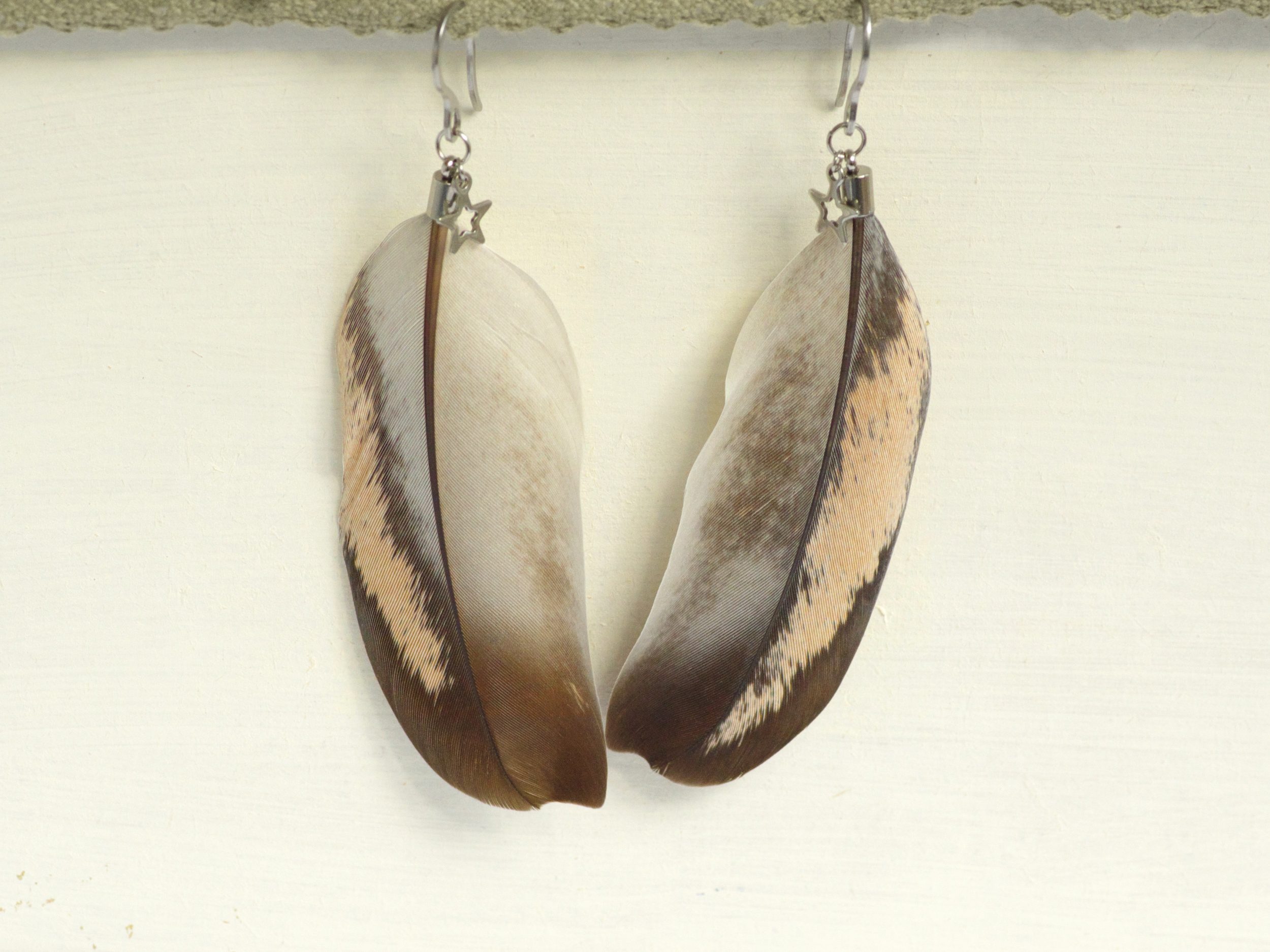 Boucles d'oreilles Cocottes, grandes plumes originales – Image 5