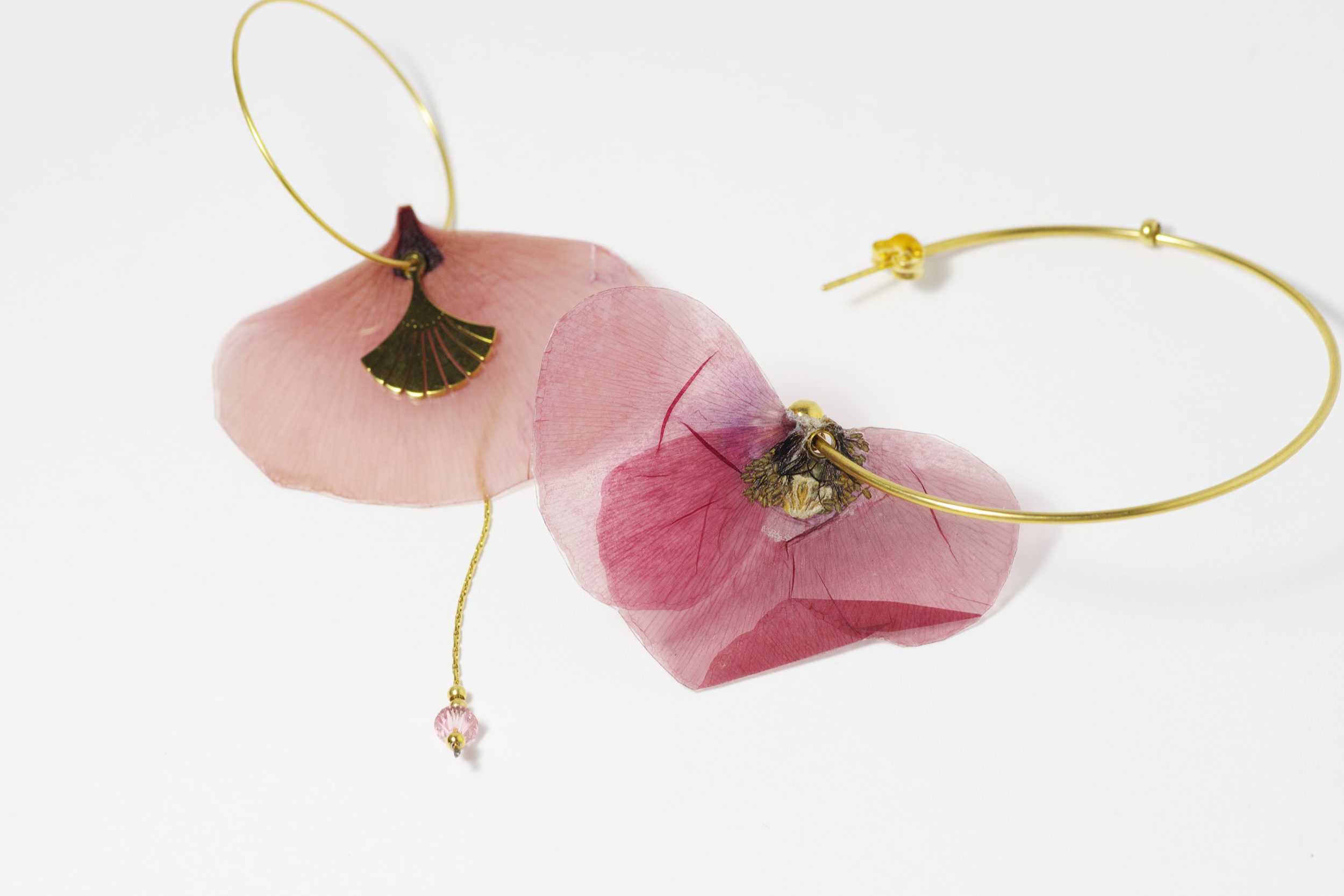 Boucles d'oreilles asymétriques, pétales de coquelicots – Image 4