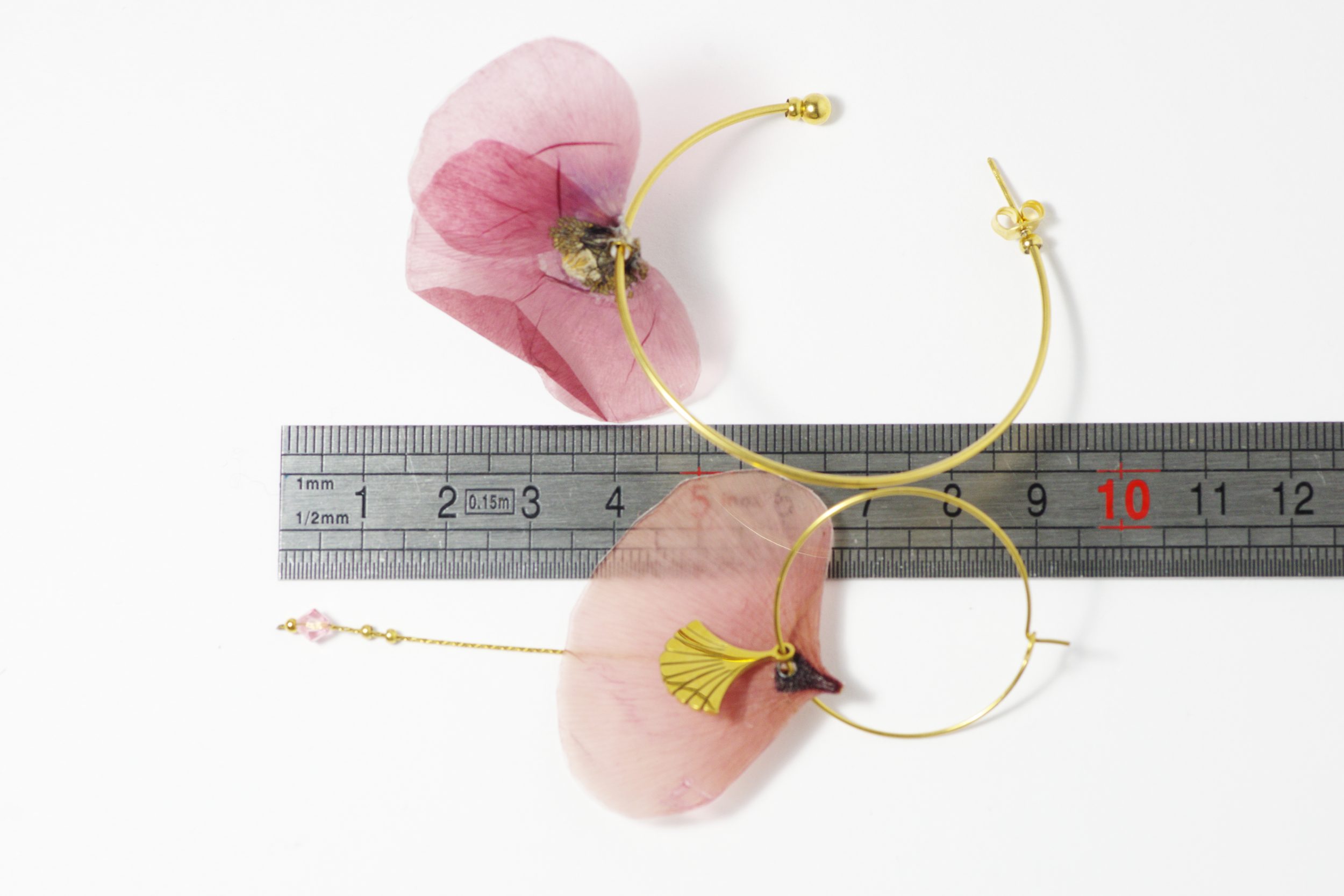 Boucles d'oreilles asymétriques, pétales de coquelicots – Image 6