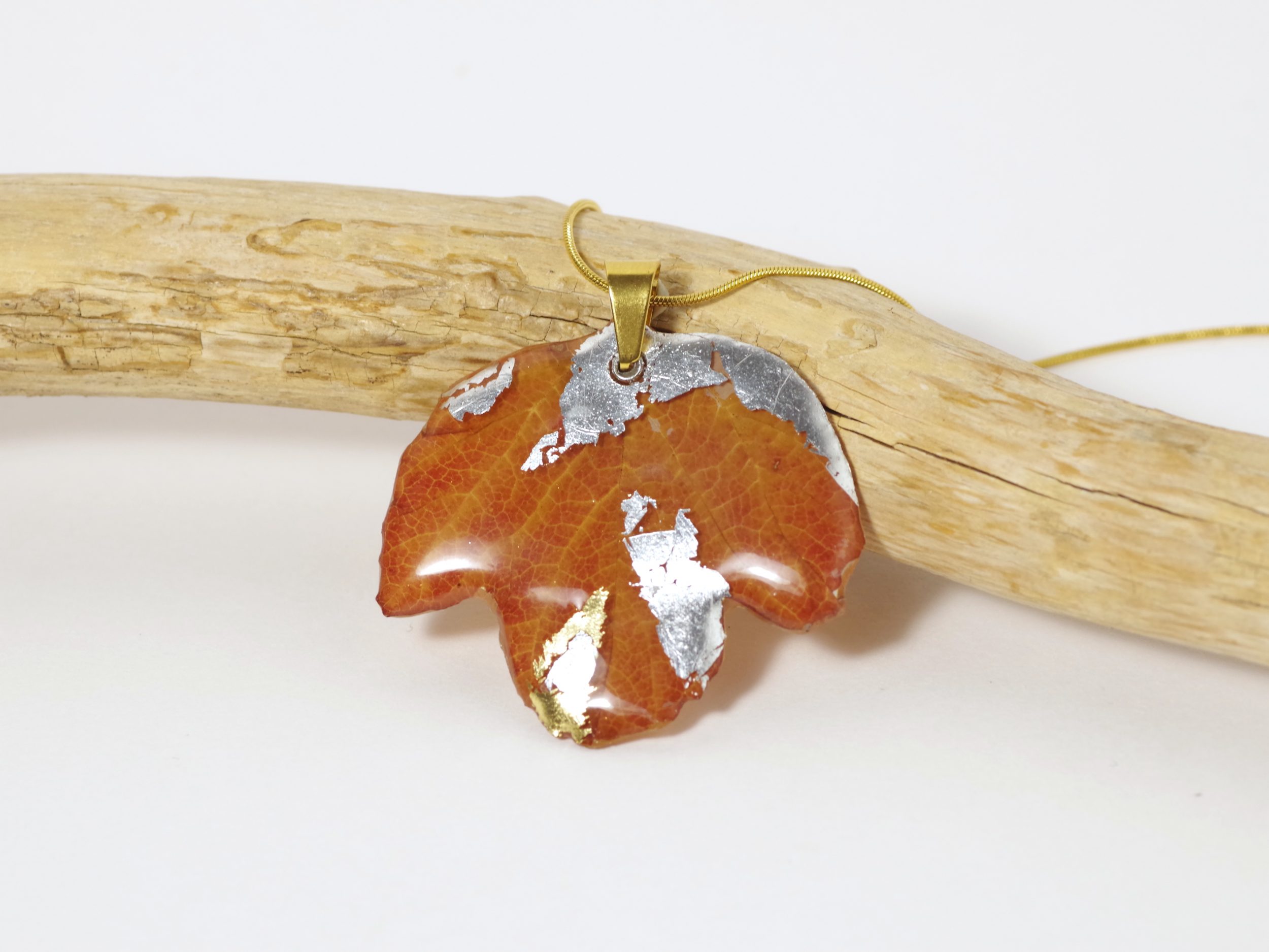 Collier Melody , feuille décorée – Image 3