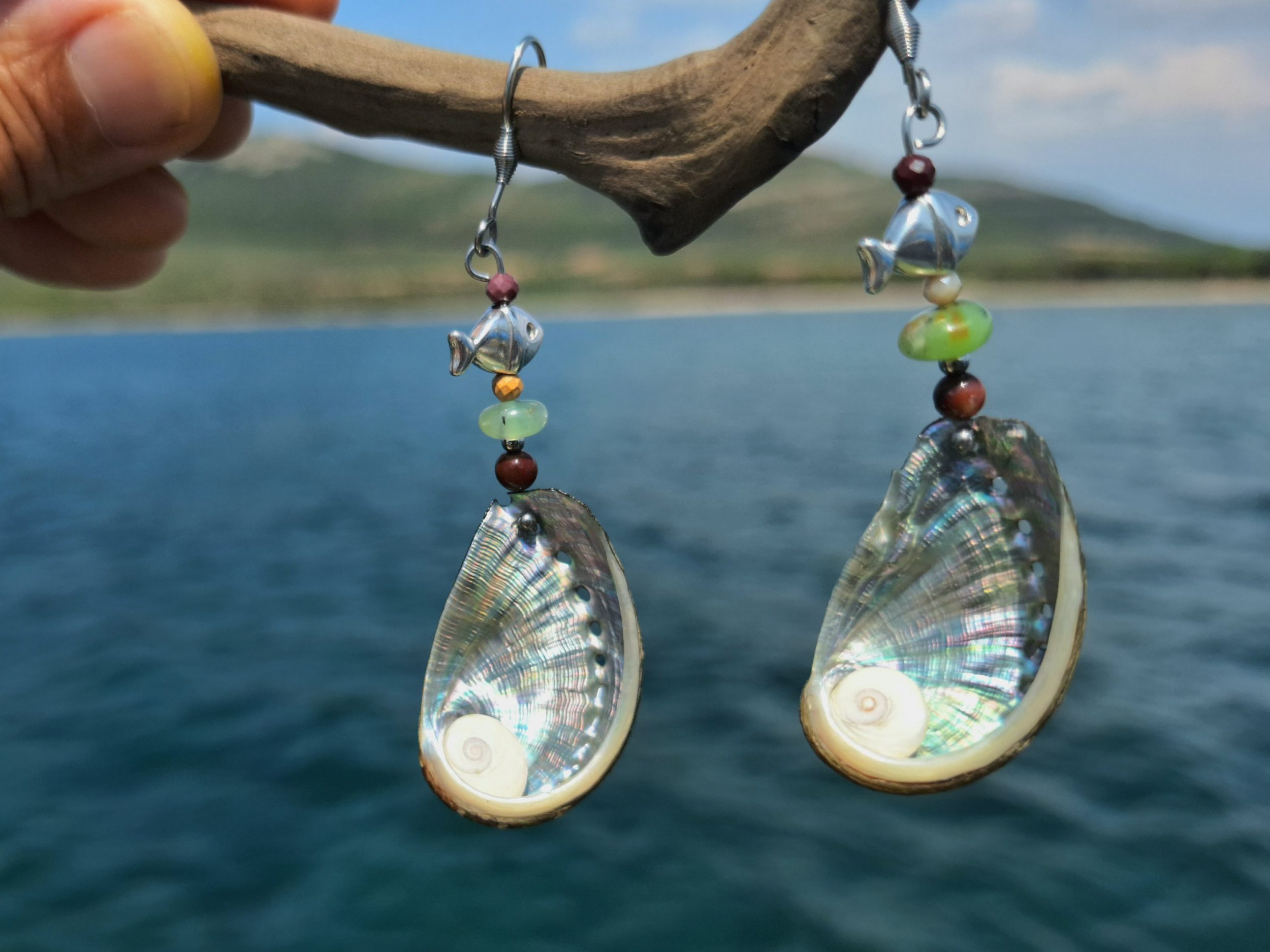 Boucles d'oreilles Corsica : ormeaux et yeux de sainte Lucie
