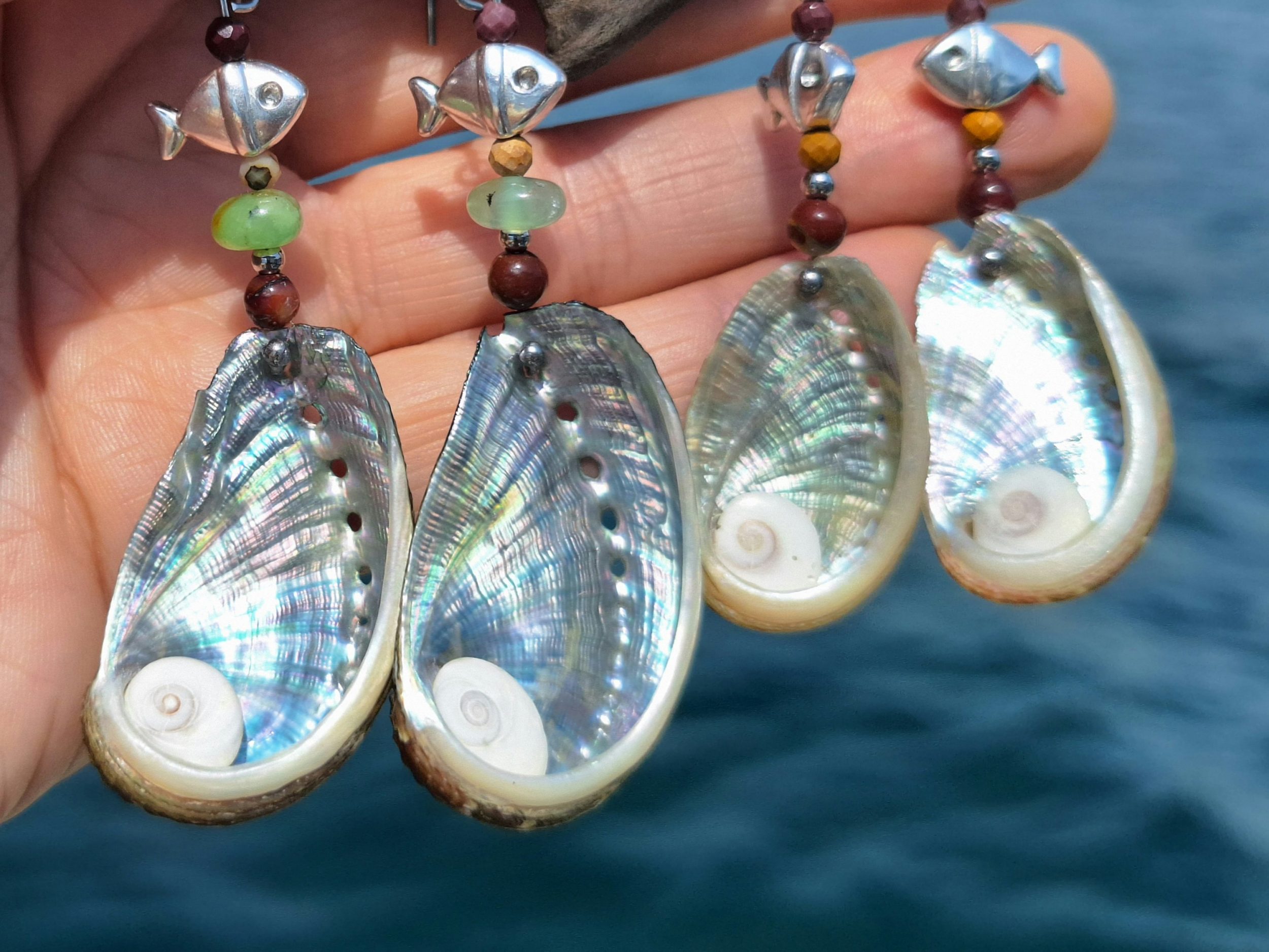 Boucles d'oreilles Corsica : ormeaux et yeux de sainte Lucie – Image 5