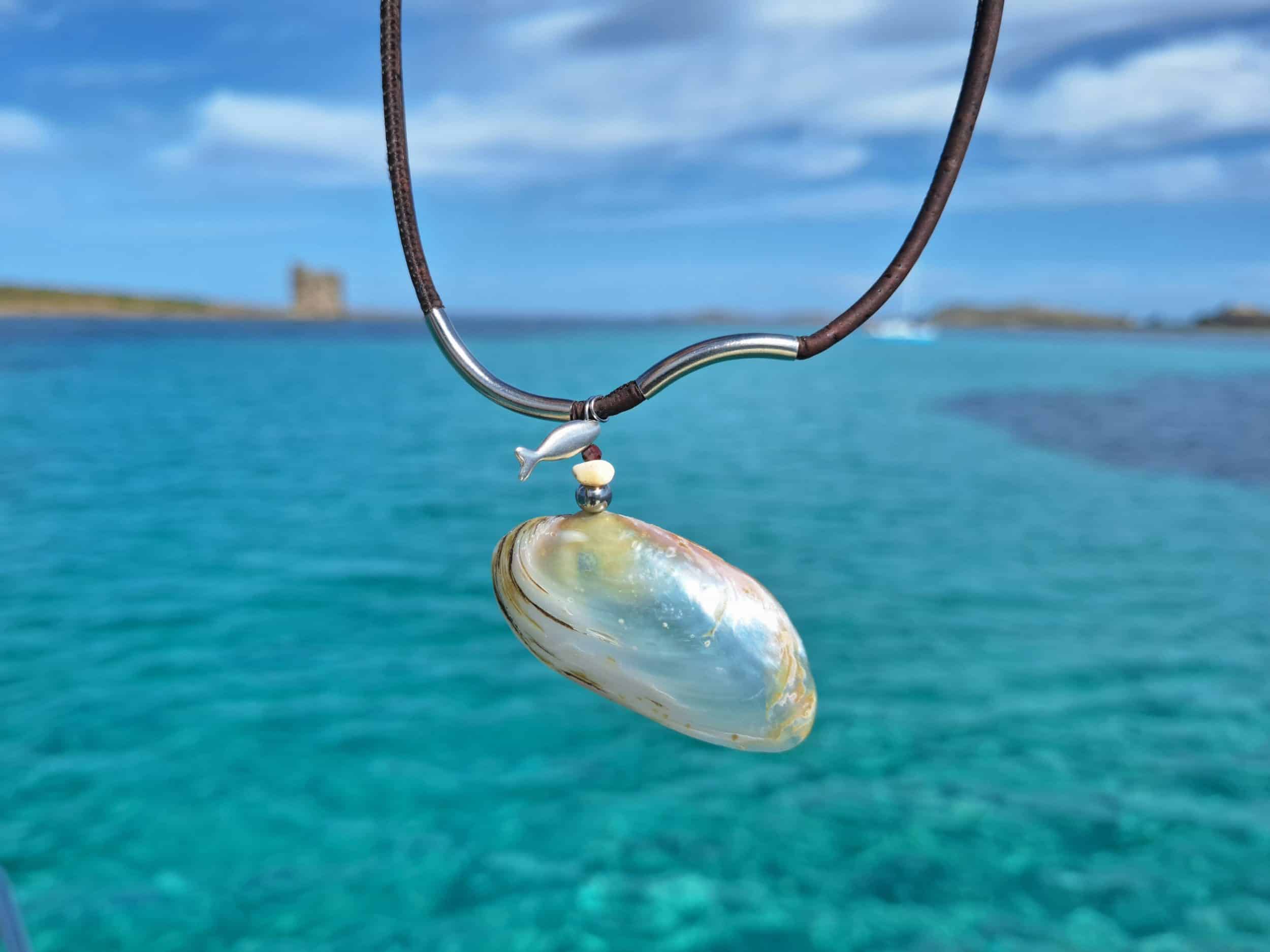 Collier Vague, pendentif coquillage poli