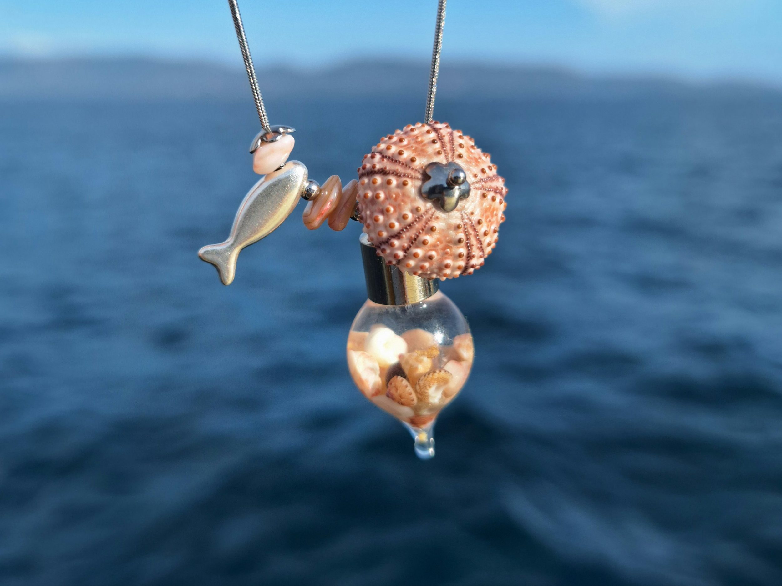 Collier Calypso, oursin rose et coquillages mini – Image 6