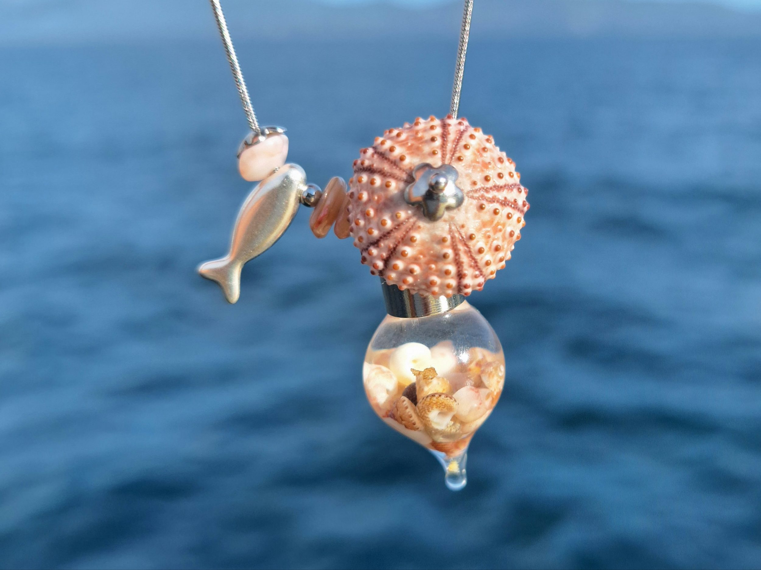 Collier Calypso, oursin rose et coquillages mini – Image 9