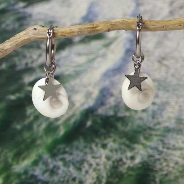 Des petites créoles avec yeux de ste Lucie et étoiles de mer.